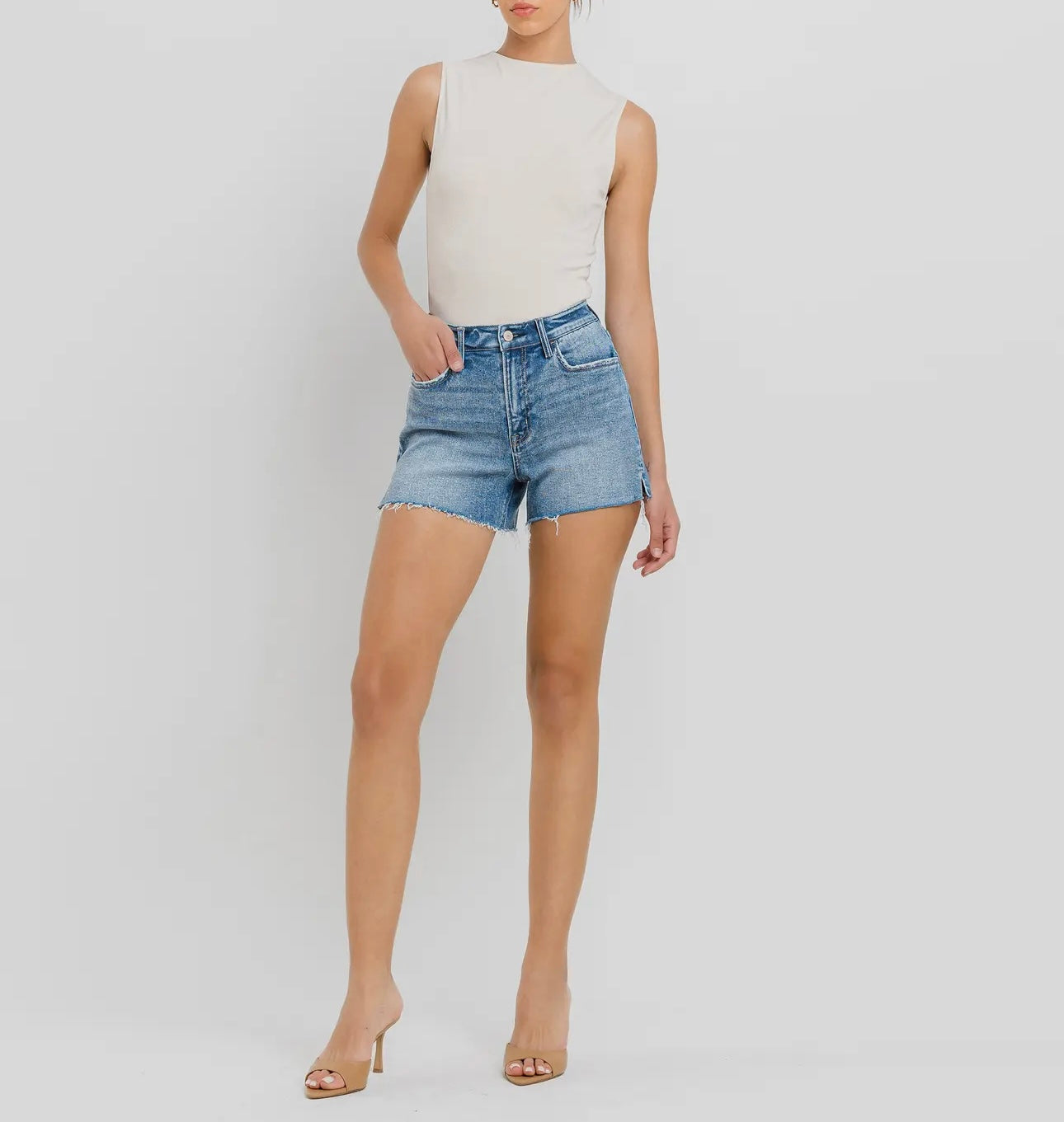 REBECCA SIDE SLIT SHORTS