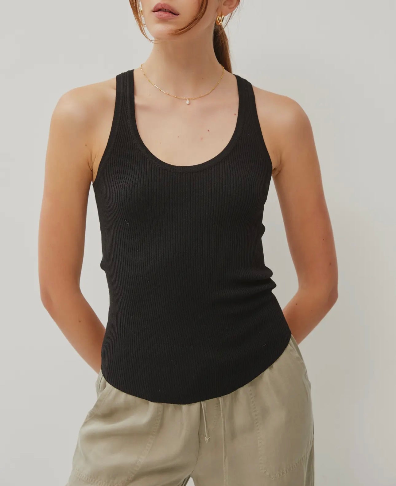 SOLID RIBBED SCOOP NECK TANK